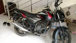 বাজাজ ডিসকভার ১২৫ ২০১৯ ব্ল্যাক