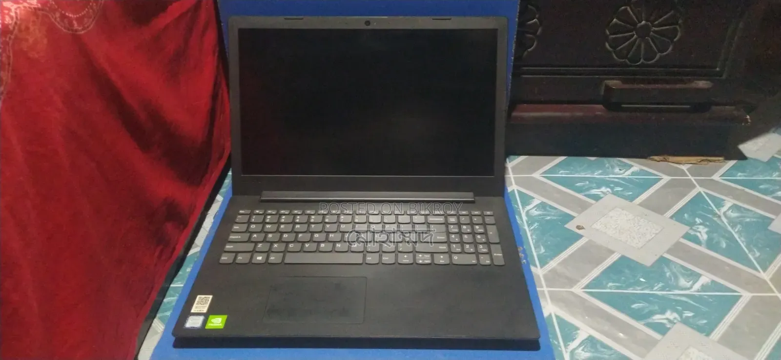Laptop Lenovo IdeaPad 330C 8GB Intel Core i5 HDD+SSD 256GB