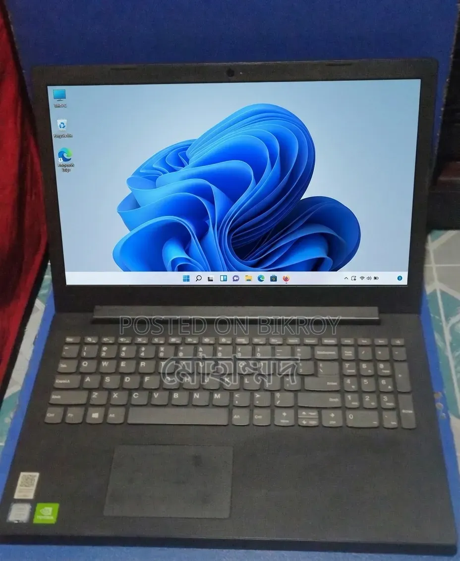 Laptop Lenovo IdeaPad 330C 8GB Intel Core i5 HDD+SSD 256GB