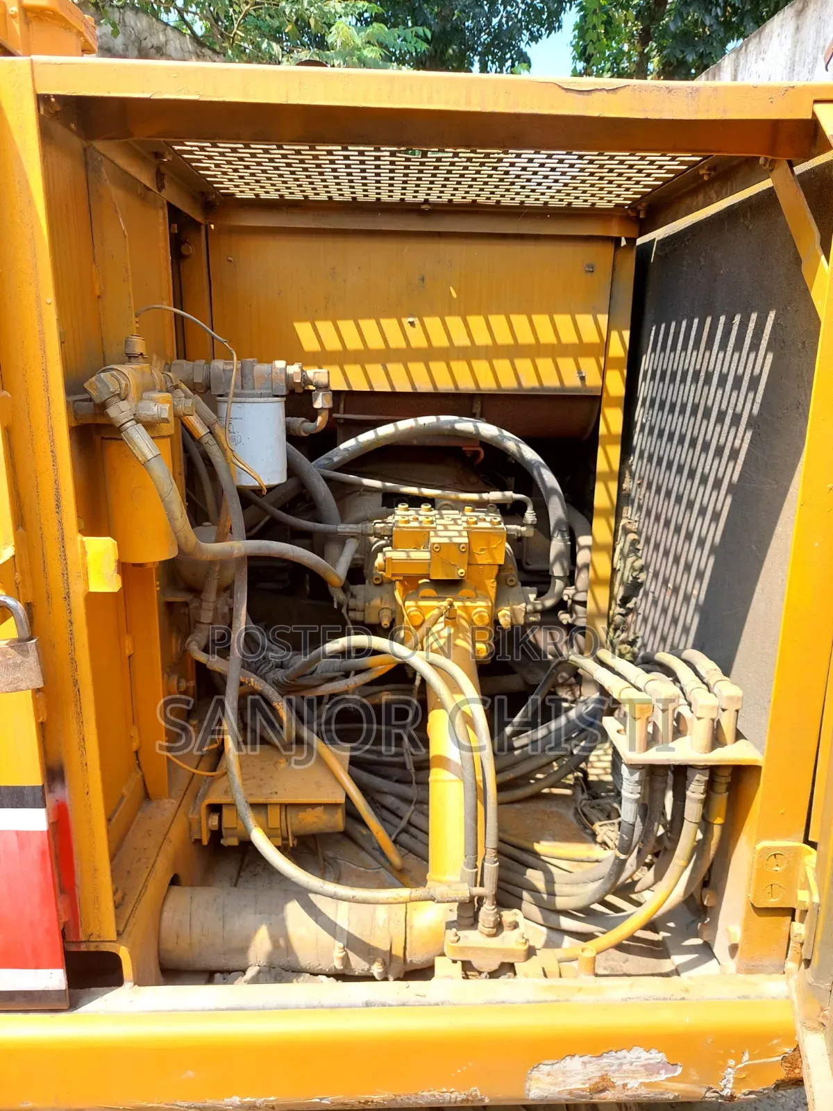 Mitsubishi KATO Excavator