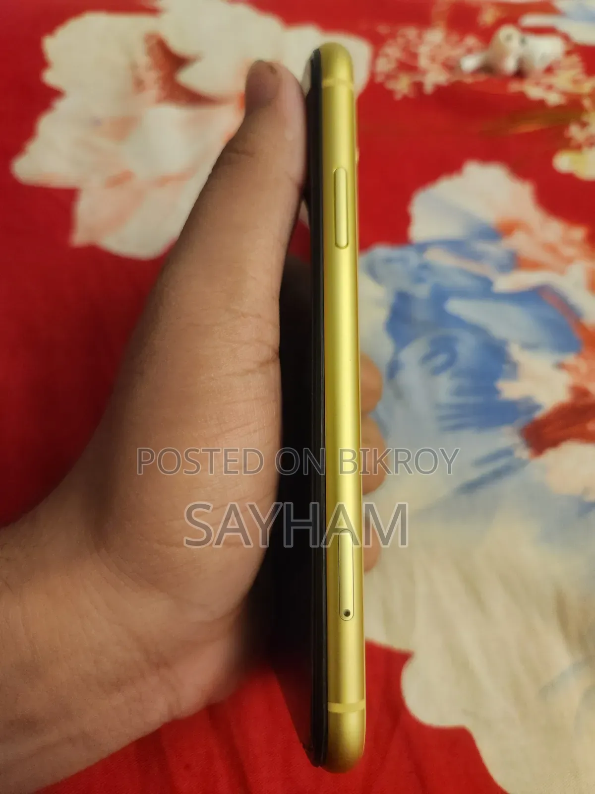 Apple iPhone 11 64 GB Yellow