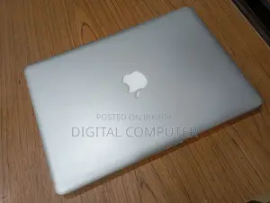Laptop Apple MacBook Pro 2011 8GB Intel Core i5 SSD 256GB