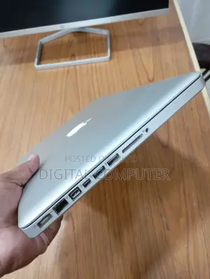 Laptop Apple MacBook Pro 2011 8GB Intel Core i5 SSD 256GB