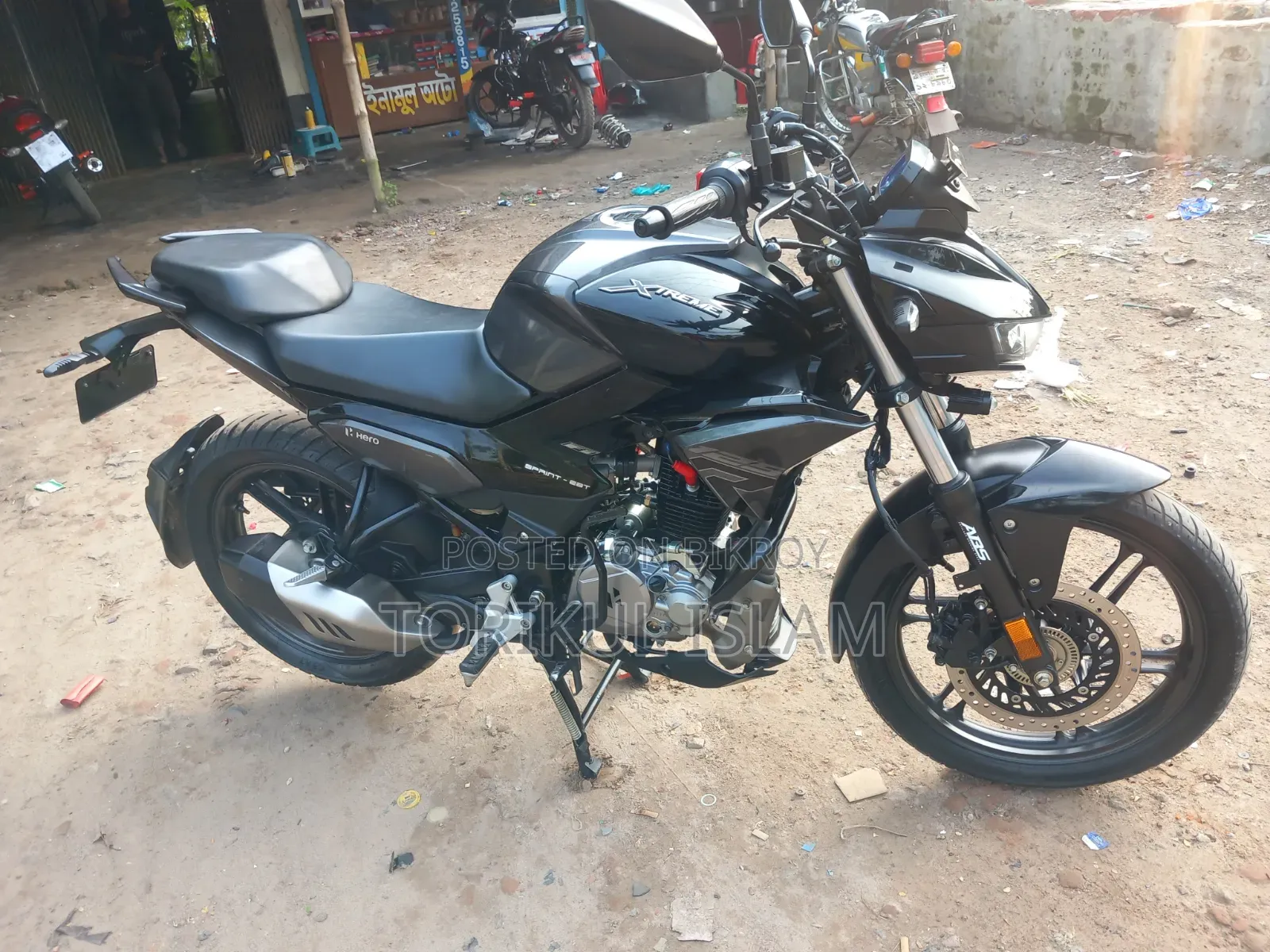 হিরো ড্যাশ ১২৫ ২০২৫ কালো