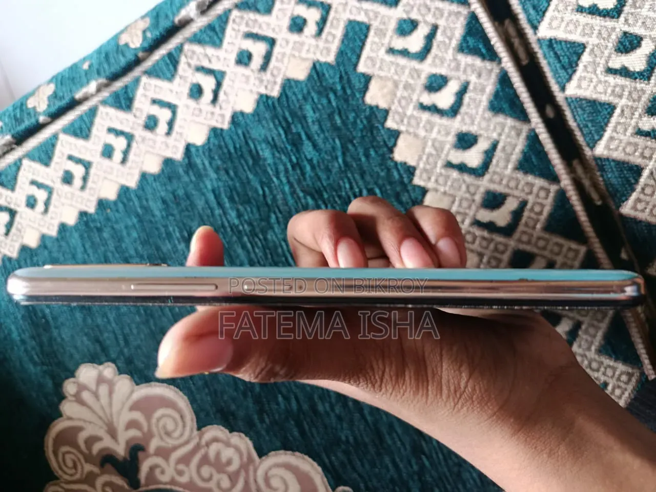 Vivo Y19 128 GB