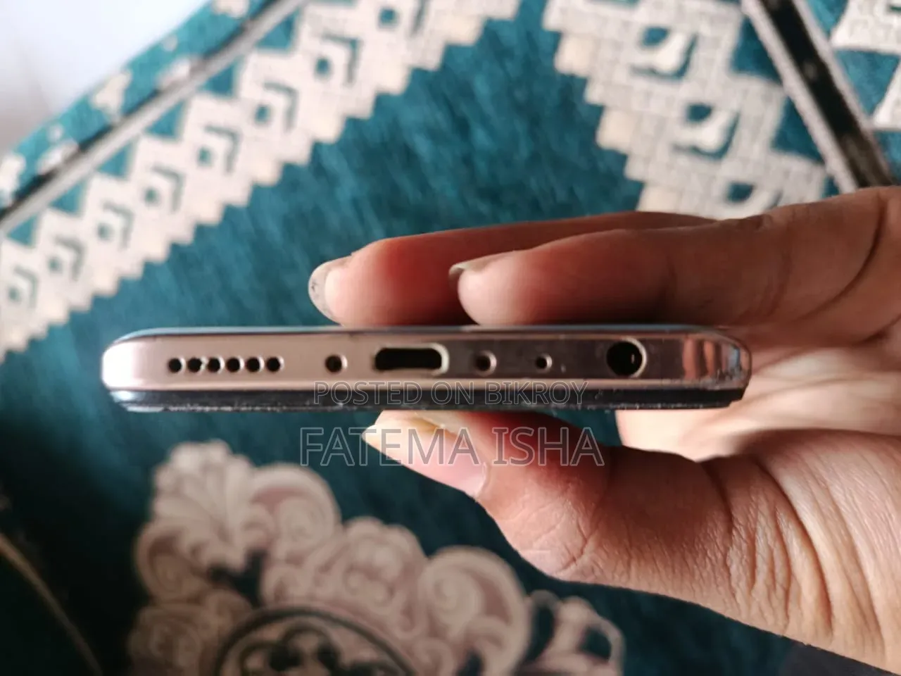 Vivo Y19 128 GB