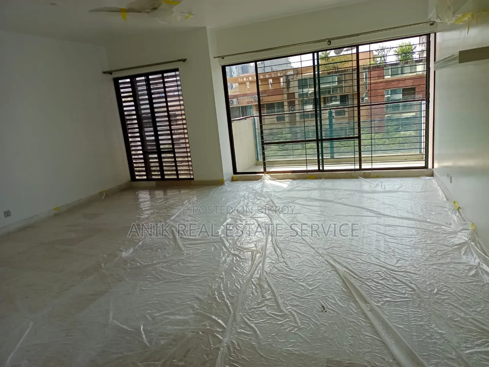 গুলশানের অনিক রিয়েল এস্টেটে ৪ বেডরুমের অ্যাপার্টমেন্ট বিক্রয়