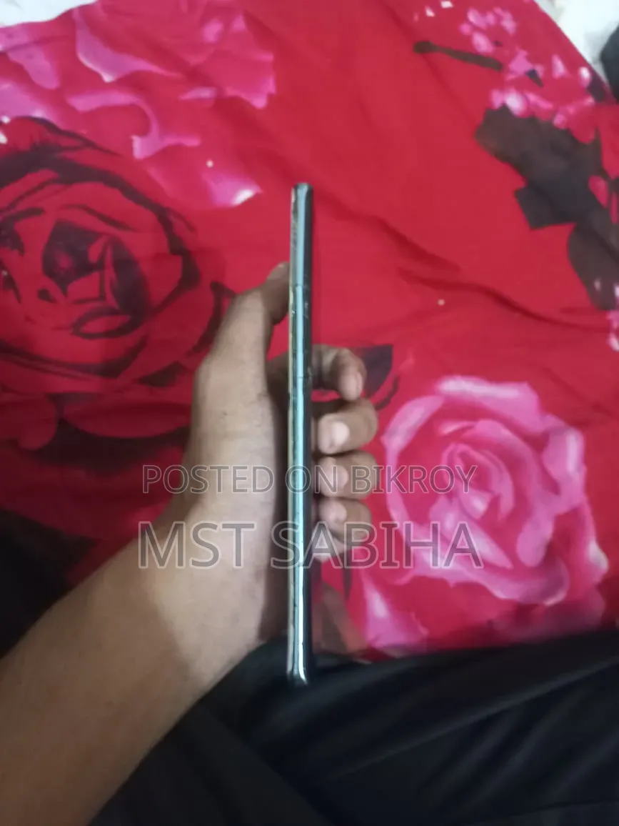 আইকিউওও জেড৭ ৫জি ২৫৬ জিবি সিলভার