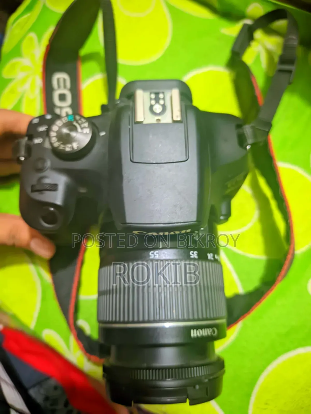 Canon EOS Rebel T7