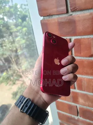 Apple iPhone 13 128 GB Red