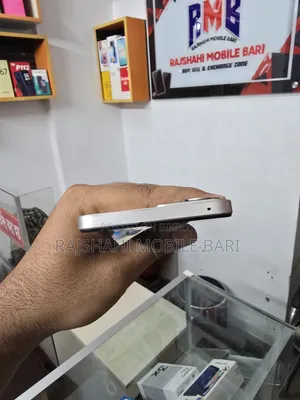 Realme 128 GB Gold