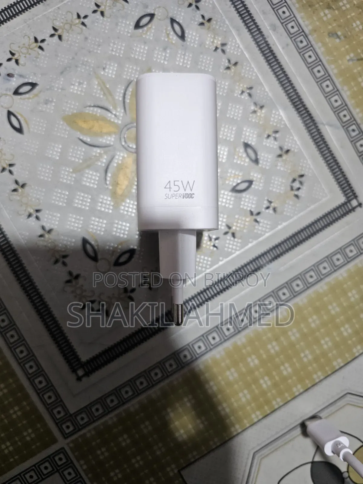 অপ্পো ৪৫ডব্লিউ সুপারভুক চার্জার