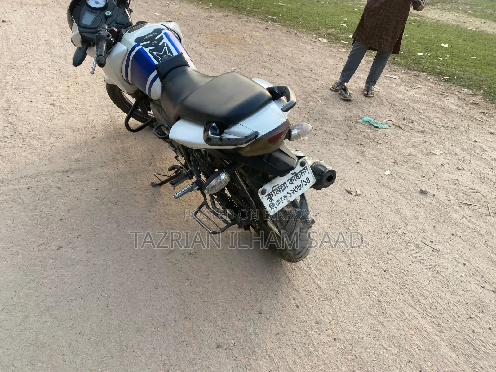 TVS Apache RTR 160 2V 2015 White