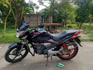 হন্ডা ২০১৫ রেড