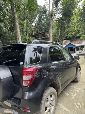 টয়োটা রাশ ২০০৬ কালো