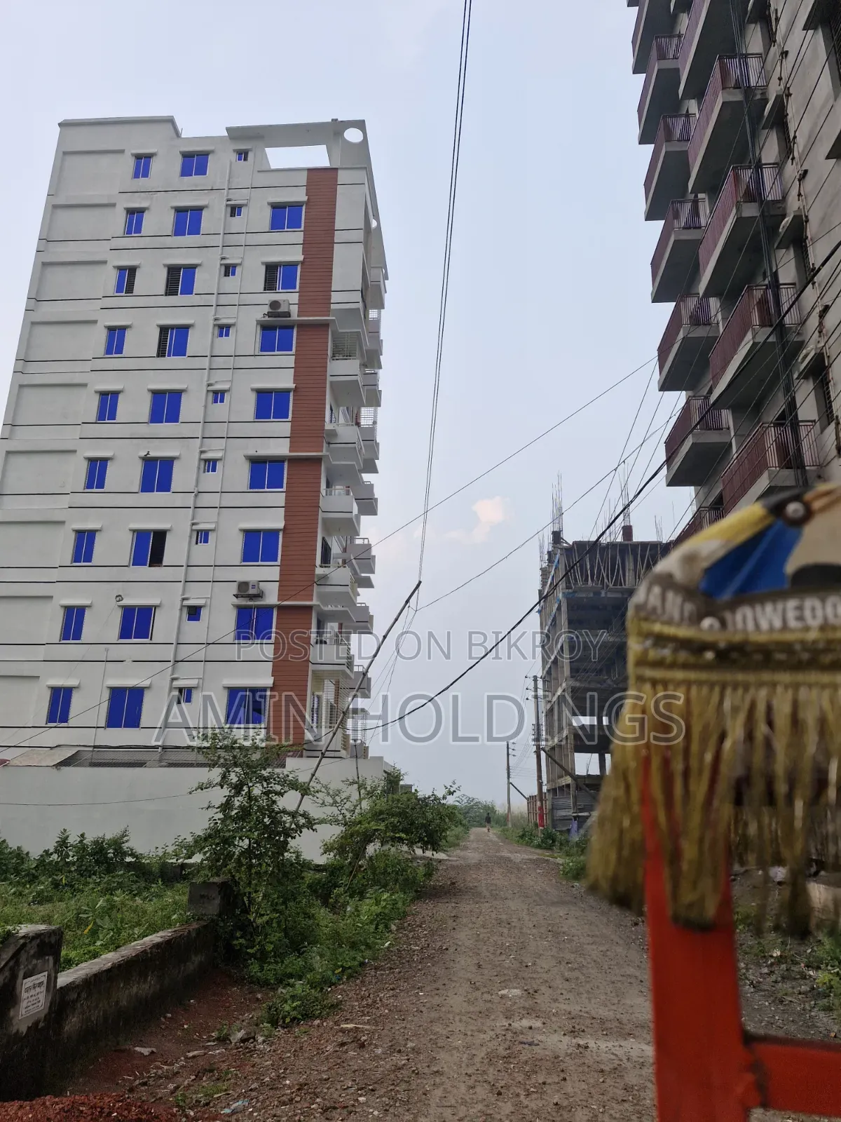 আফতাবনগর এ ব্লক এভিনিউ রোডে দক্ষিণমুখী ৫ কাঠা প্লট বিক্রি হবে