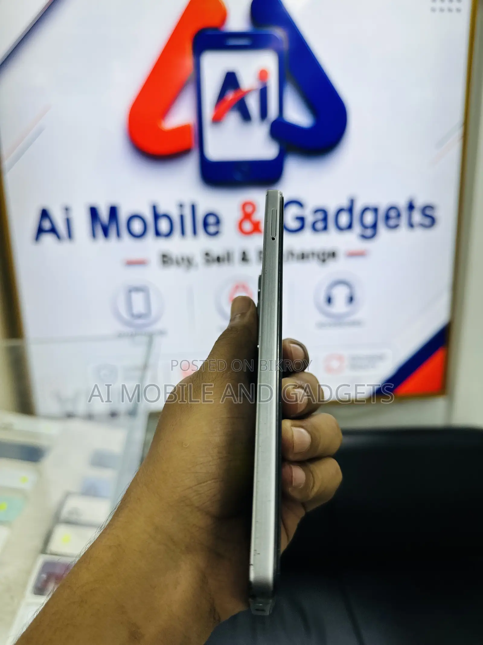 ইনফিনিক্স হট ৫০ ১২৮ জিবি গ্রে