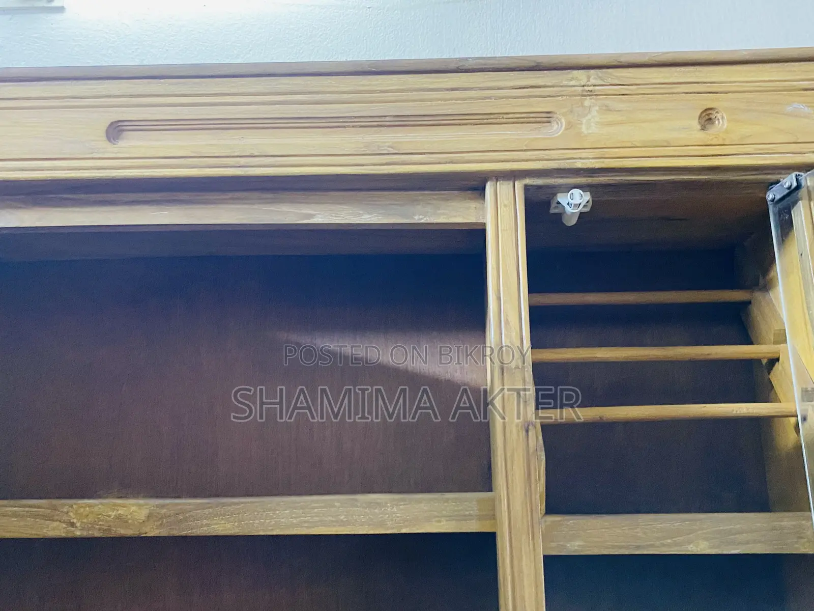 Wooden Dressing Table