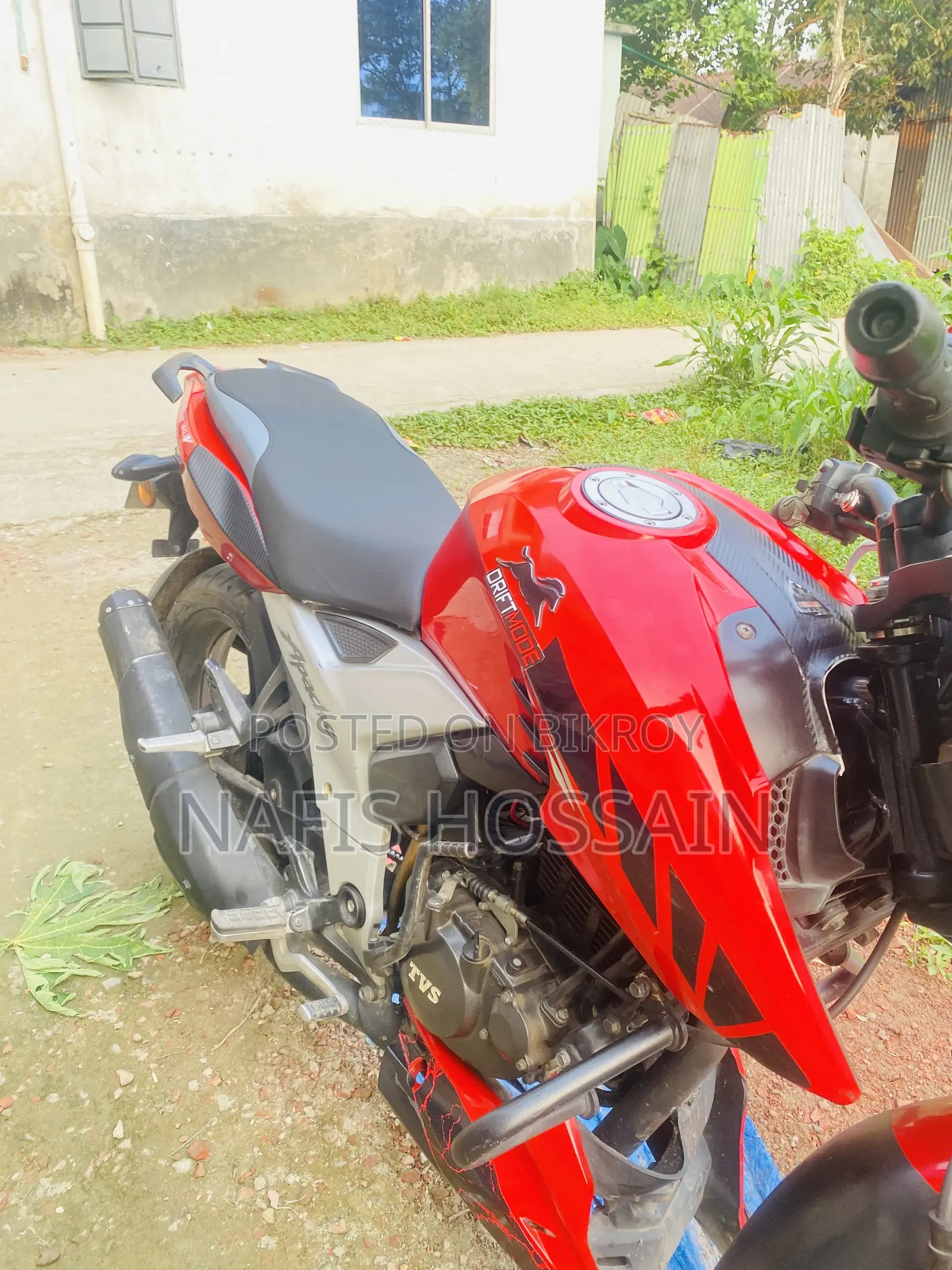 TVS Apache RTR 160 4V 2021 Red