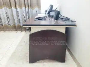 বড় ৫×৩ ফুটের হেভি-ডিউটি ওয়ার্কিং ডেস্ক / অফিস টেবিল