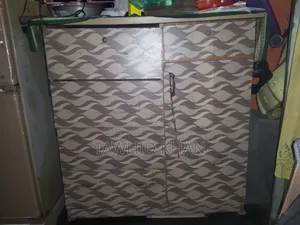 এই ওয়াড্রবটি বিক্রয় করা হবে