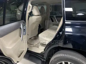 টয়োটা ল্যান্ড ক্রুজার প্রাডো ২.৭ ২০২১ কালো
