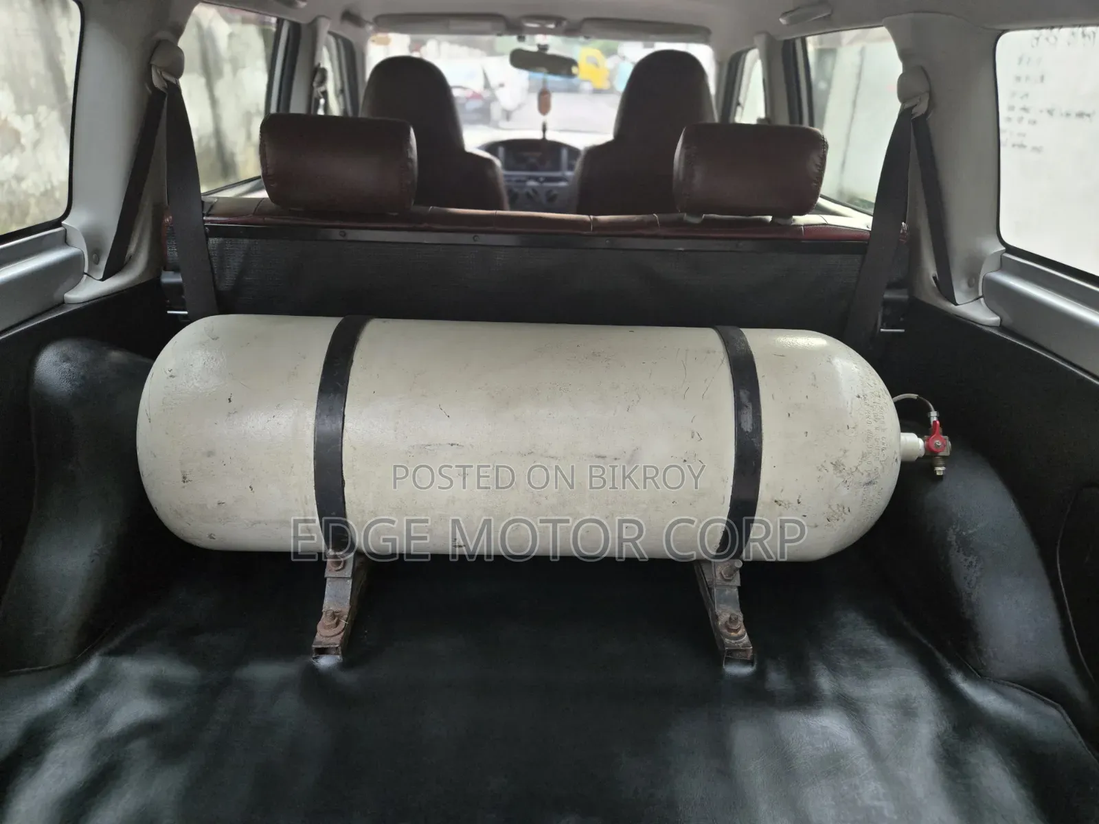 Toyota Probox 1.5 CNG Two-Wheel Drive 2013 Silver