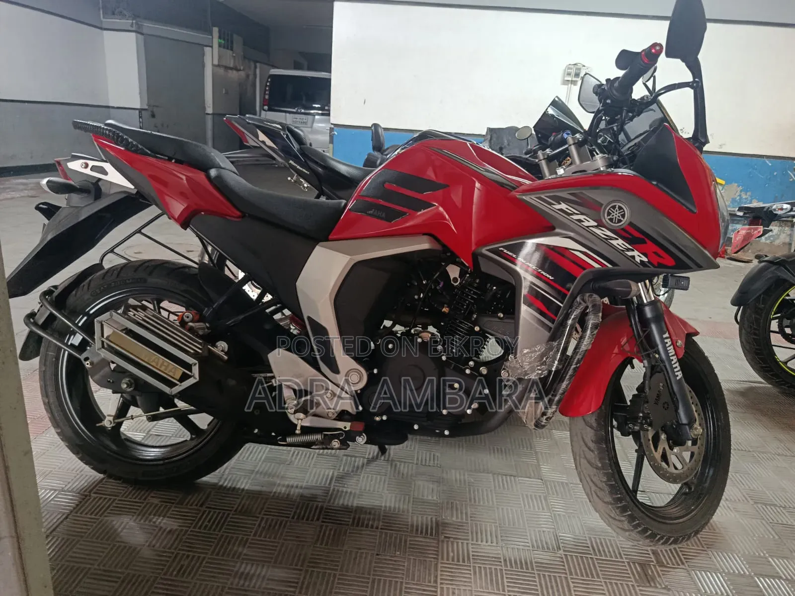 Yamaha Fazer FI V2 2025 Red