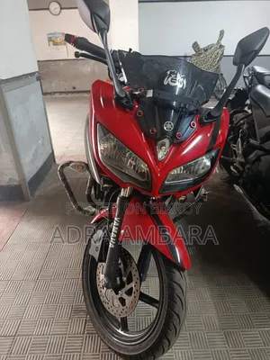 Yamaha Fazer FI V2 2025 Red