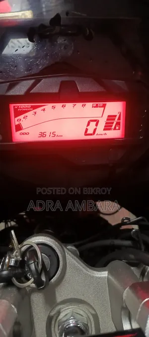 Yamaha Fazer FI V2 2025 Red