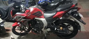 Yamaha Fazer FI V2 2025 Red