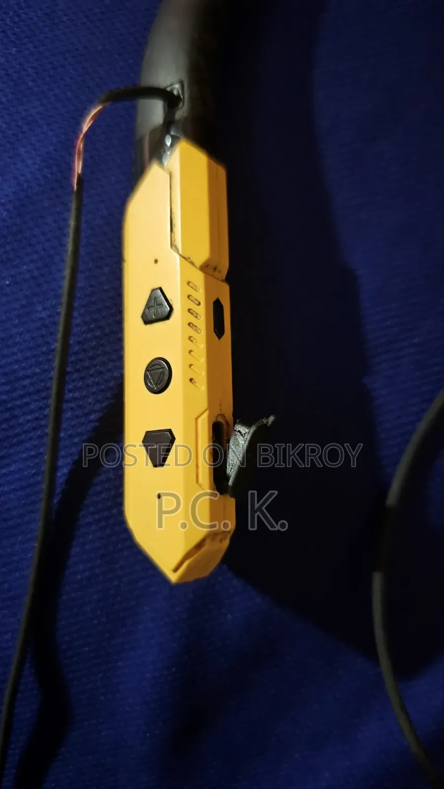 Headphone 1 charge for 15 days