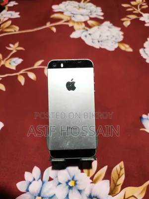 Apple iPhone 5s 16 GB Black