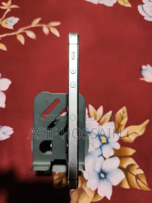 Apple iPhone 5s 16 GB Black