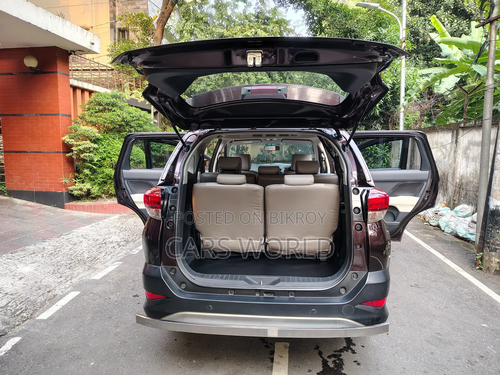 Toyota Rush 1.5 Rear-Wheel Drive 2021 Maroon