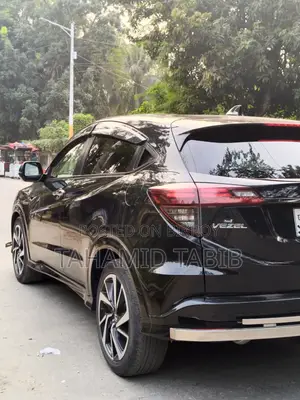 Honda Vezel 1.5 Hybrid 2WD 2019 Black