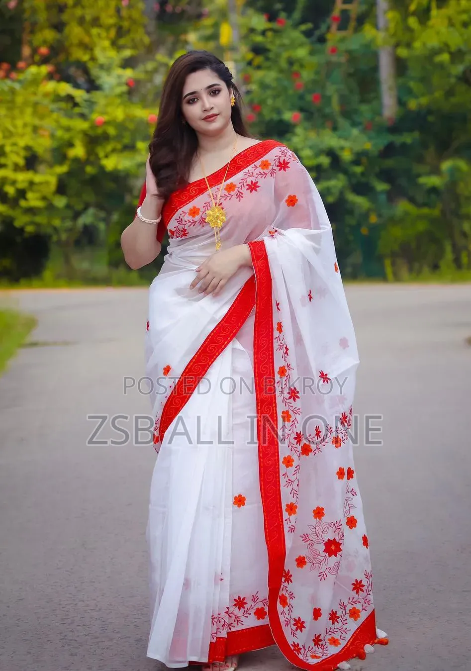 প্রিমিয়াম হাফ সিল্ক শাড়ি