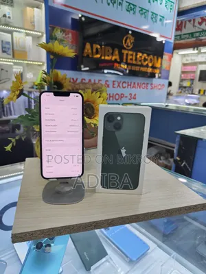 Apple iPhone 13 128 GB Green