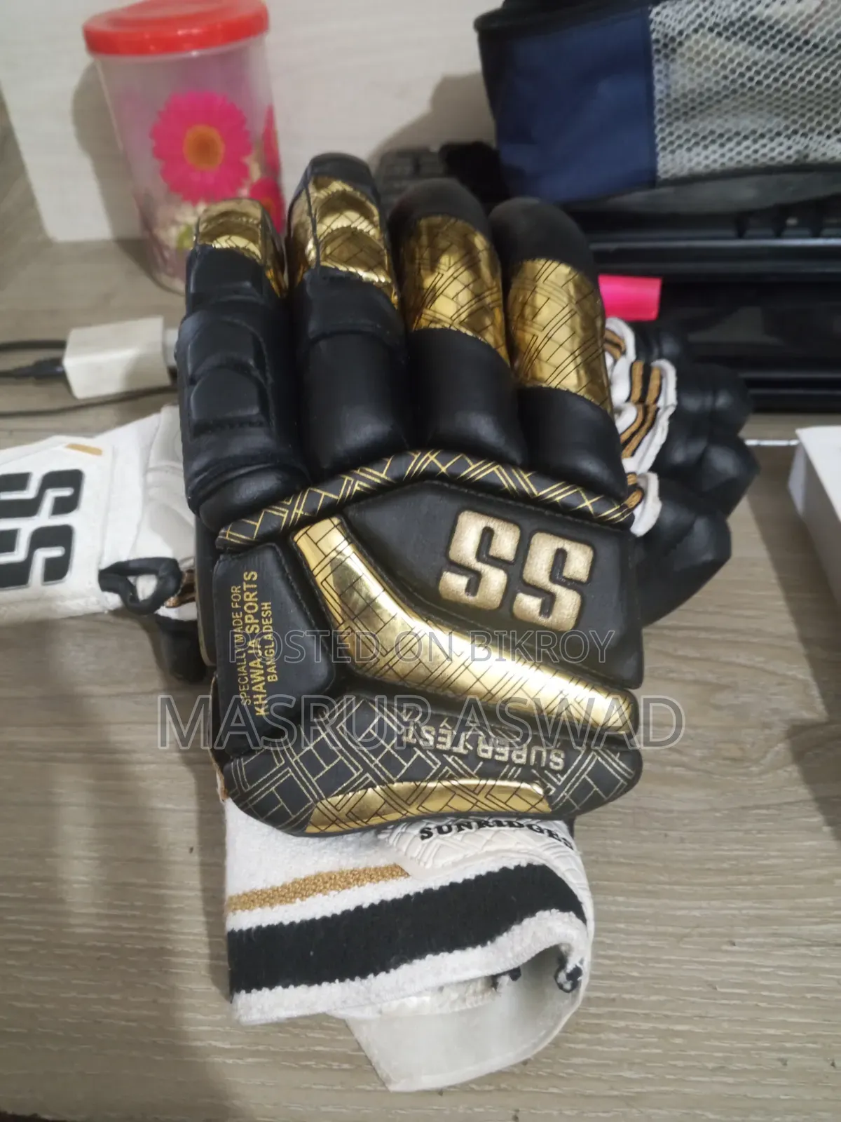 Cricket Gloves (Left Hand Batsman)