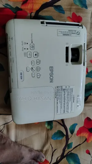 EPSON EB-S04 Philippine Projector (Used Only 1 Month)