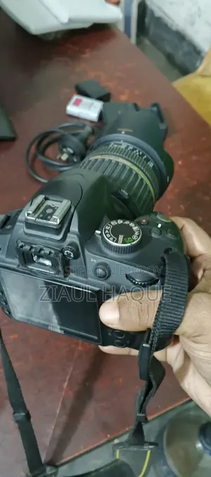 Nikon D3200 & 18-200mm Lens