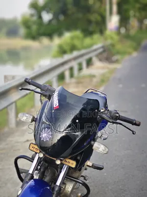 বাজাজ পালসার ১৫০ ২০১৬ ব্ল্যাক