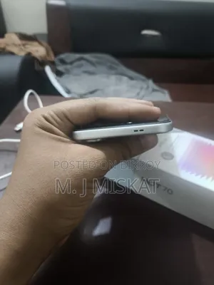 ইনফিনিক্স হট ৭০ ১২৮ জিবি সিলভার