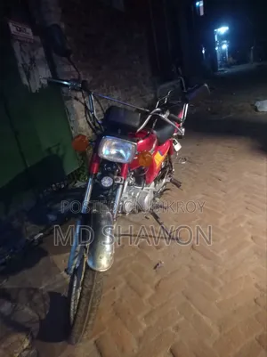 Honda 2007 Red