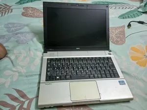 Laptop NEC 4GB Intel Core i5 HDD 256GB
