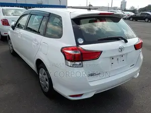 টয়োটা অ্যাক্সিও ২০২০ সিলভার
