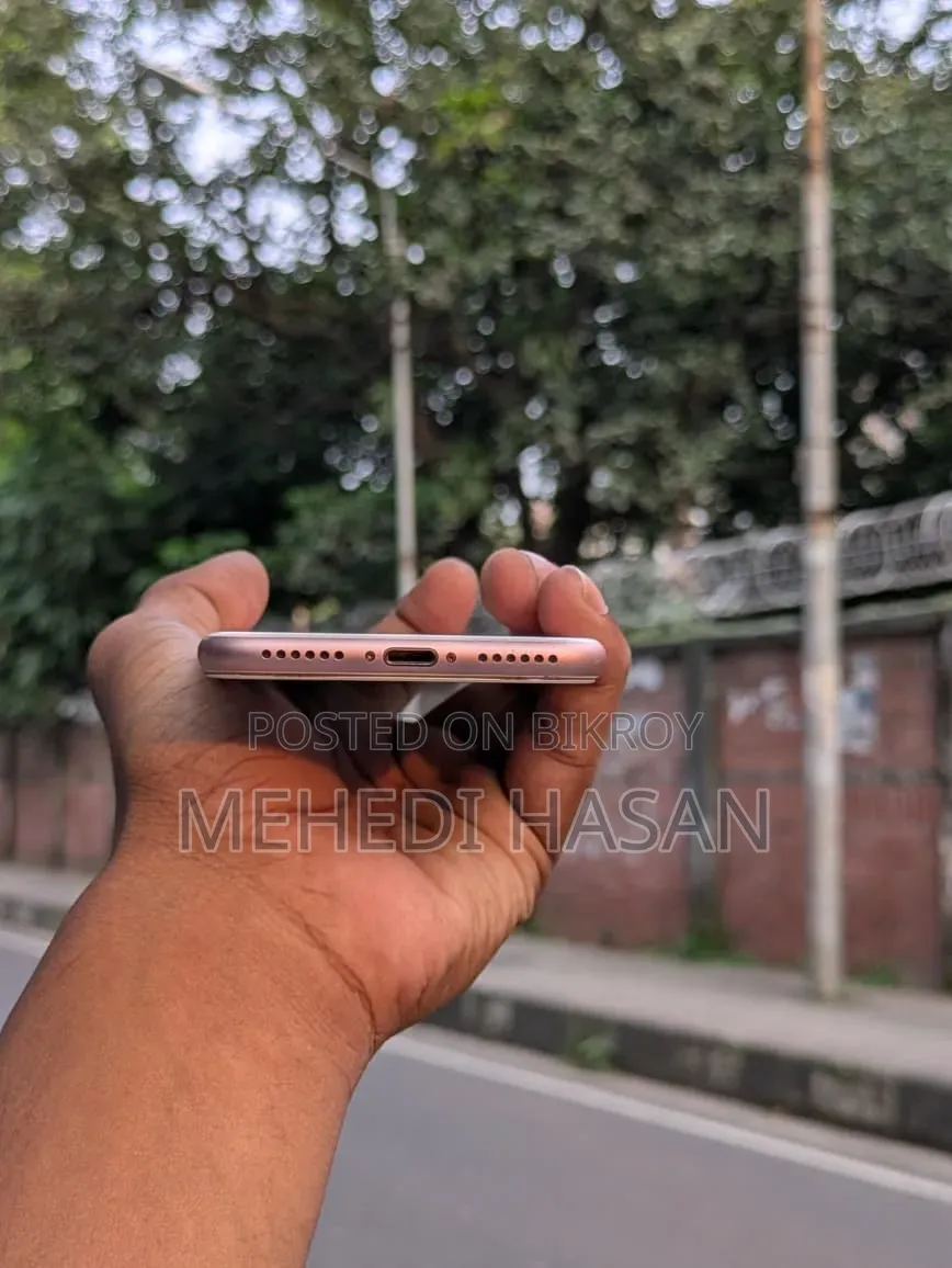 অ্যাপল আইফোন ৭ ৩২ জিবি রোজ গোল্ড