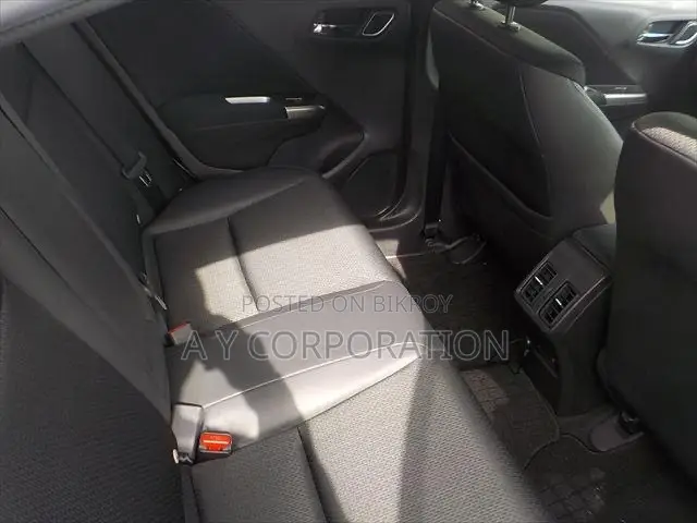 Honda Grace 2017 White