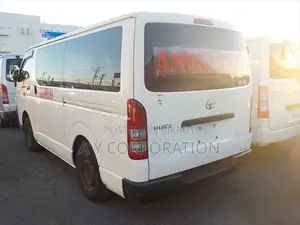 Toyota HiAce 2020 White