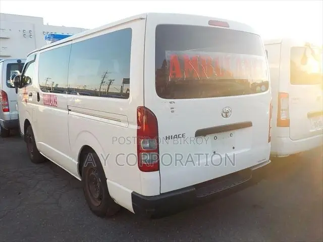 Toyota HiAce 2020 White